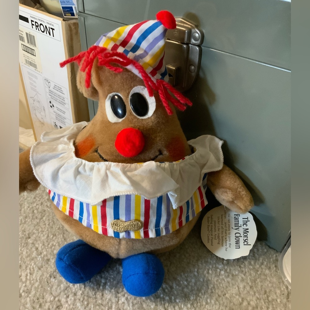Vintage 1984 The‎ Morsel Family Nestle P Nutty the Clown Plush Toy NOS